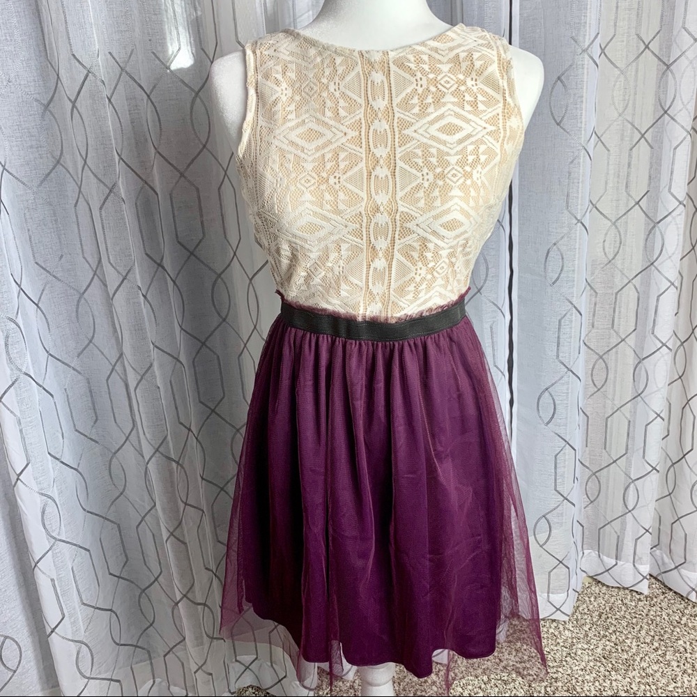 Specklers Lace and Tulle Dress Size 5